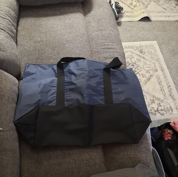 NWT Universal Studios Tote - Picture 5 of 10